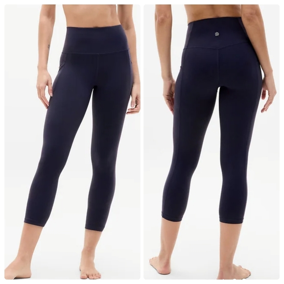 Athleta Pants - Athleta Women's Salutation Stash Pocket Tight 19" Inseam Navy Blue Size Medium.